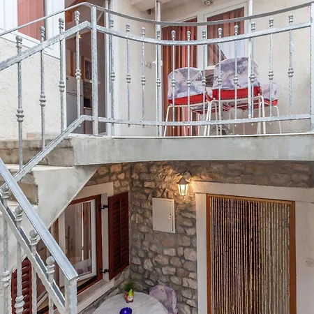 Oldtown Apola 2 * Bibinje